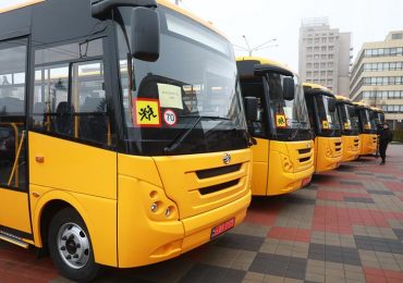 ЗАЗ виконав замовлення на поставку 30 шкільних автобусів для Запорізької області