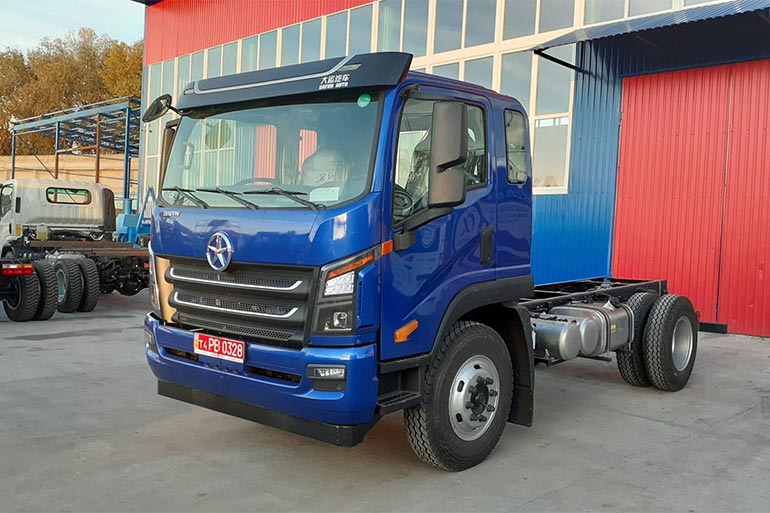 Новий 14-тонний автомобіль DAYUN з’явився на дорогах України