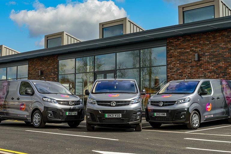 Vauxhall отримав велике замовлення на поставку 100% електричних фургонів Vivaro-e