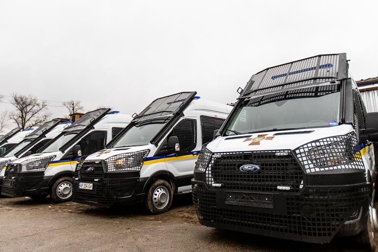Національна гвардія України отримала 45 нових автомобілів для виконання завдань з охорони громадського порядку