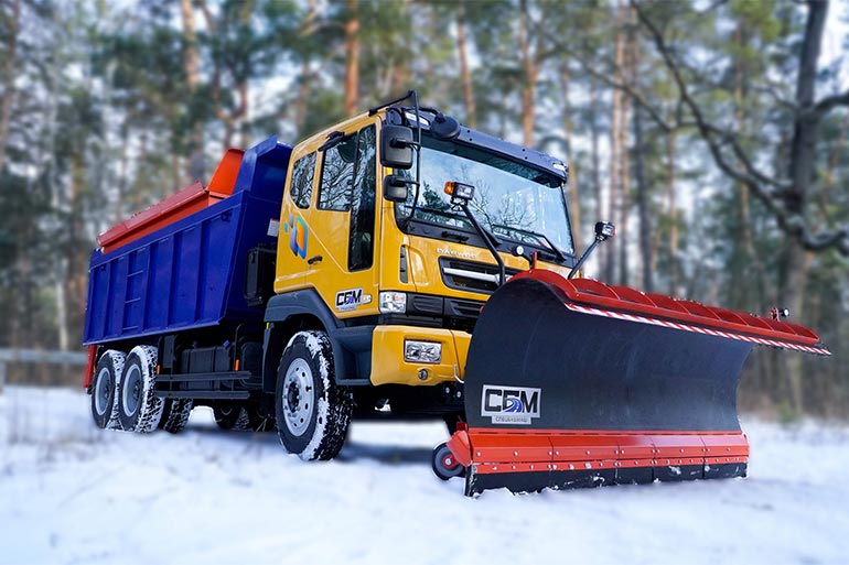 В Україні почали використовувати самоскиди DAEWOO як базу для комбінованих дорожніх машин