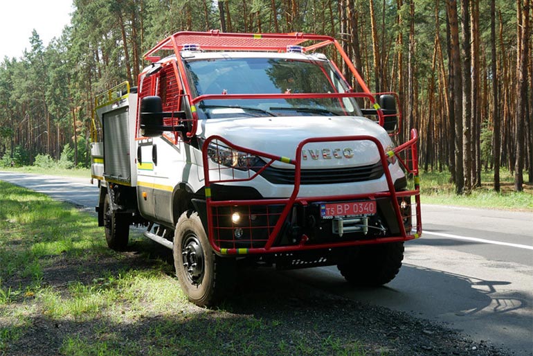Український виробник показав нову розробку — пожежний автомобіль для патрулювання лісу