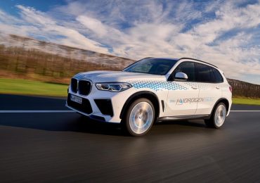 BMW виводить на дороги пілотний автопарк водневих автомобілів BMW iX5