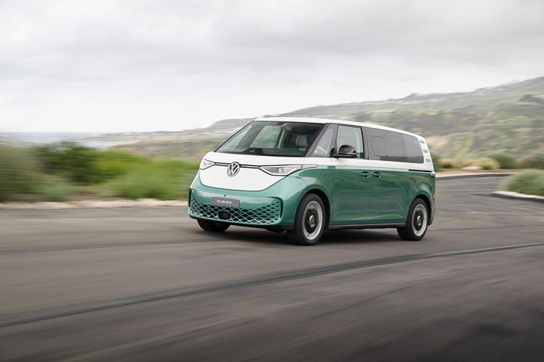 Volkswagen запускає нову версію електричного фургона ID. Buzz з подовженою базою