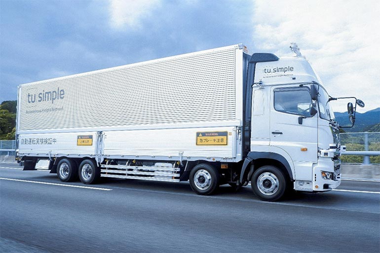 Автономні вантажівки TuSimple розпочали випробування на швидкісній автомагістралі в Японії