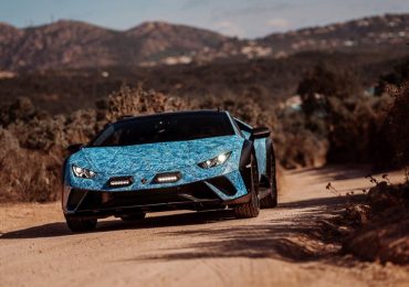 Lamborghini розкриває секрет синього відтінку в унікальній моделі Huracán Sterrato