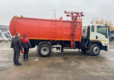 Кременчуцький завод комунальної техніки АЛЬФАТЕКС відвантажив замовнику новий сміттєвоз