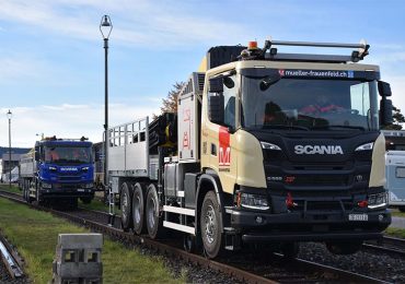 Вантажівки Scania почали використовувати як локомотиви