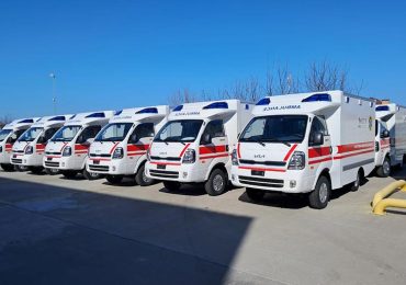 Україна отримала від уряду Кореї 70 автівок швидкої допомоги