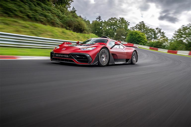 Mercedes-AMG ONE: рекордний заїзд на Нюрбургринзі