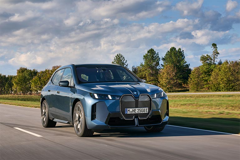 BMW iX: Новий рівень розкоші та динаміки в світі електромобілів