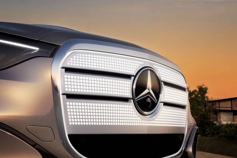 Оновлене «обличчя» Mercedes-Benz: GLC із технологією EQ задає тон дизайну