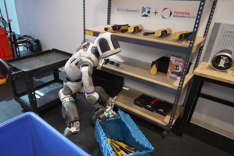 Boston Dynamics і Toyota Research Institute презентують прорив у розвитку роботів-гуманоїдів