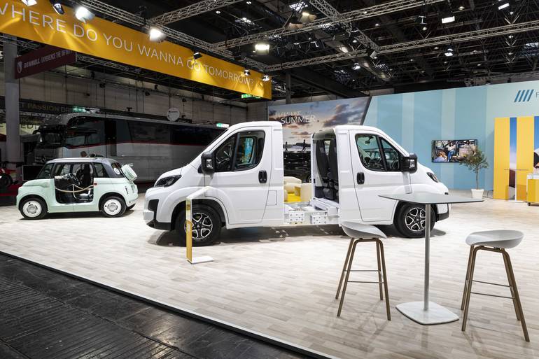 Stellantis представляє інноваційні основи для кемперів на виставці Caravan Salon