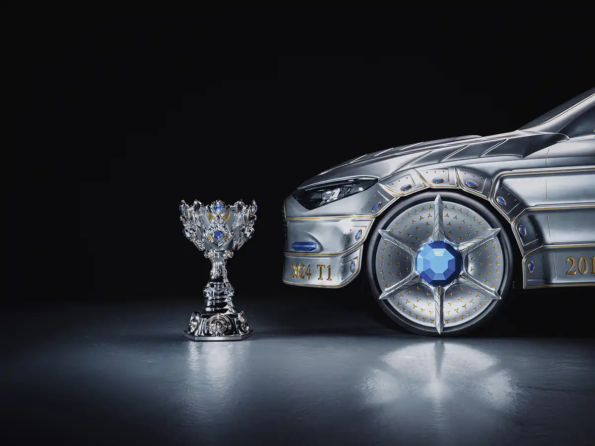 League of Legends Mercedes-Benz CLA Art Piece