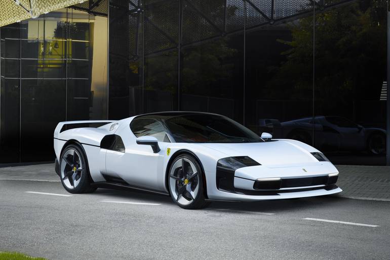 Ferrari SC40: сучасне переосмислення легенди F40