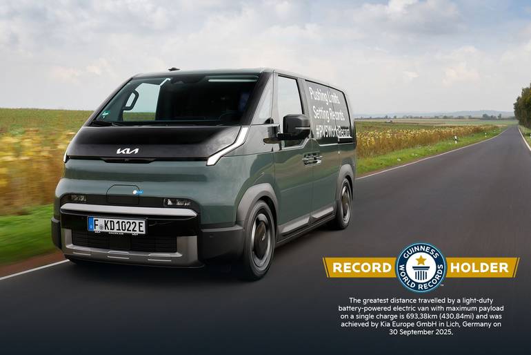 Kia PV5 Cargo встановлює світовий рекорд Гіннеса