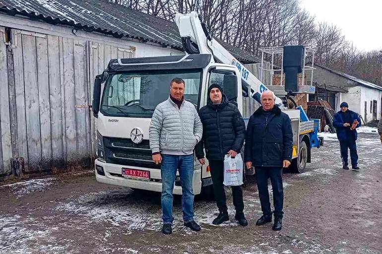 Автовишка для міських висот: нова техніка на базі DAYUN CGC1060