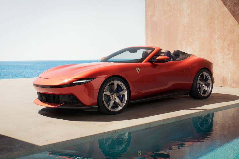 Вітер, звук і баланс: новий Ferrari Amalfi Spider