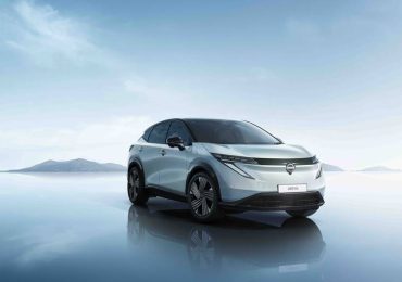Компанія Nissan представила оновлений електричний кросовер Nissan Ariya 2026