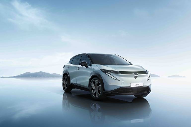 Компанія Nissan представила оновлений електричний кросовер Nissan Ariya 2026