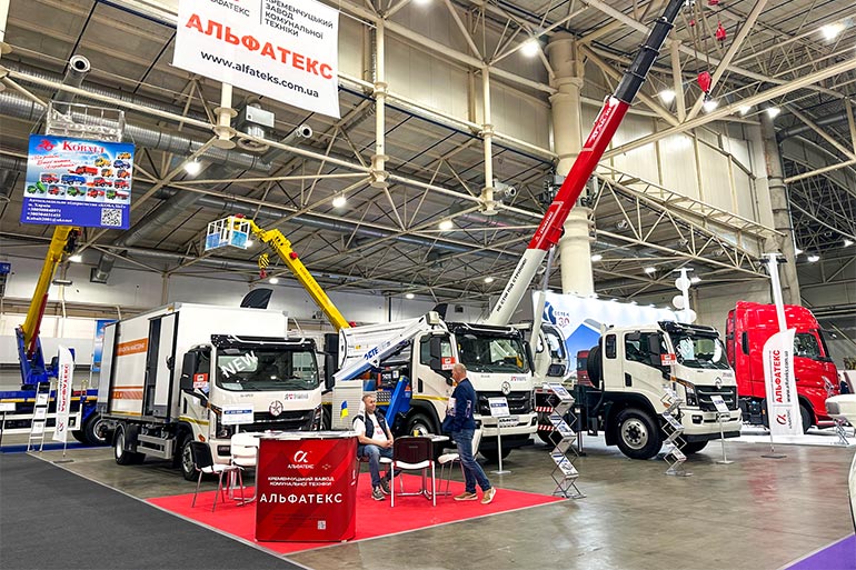 Техніка для громад: завод АЛЬФАТЕКС представив новинки на ComAutoTrans 2026