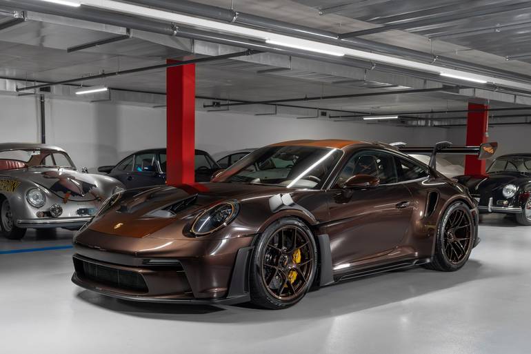 Висока мода у світі швидкості: унікальний Porsche 911 GT3 RS