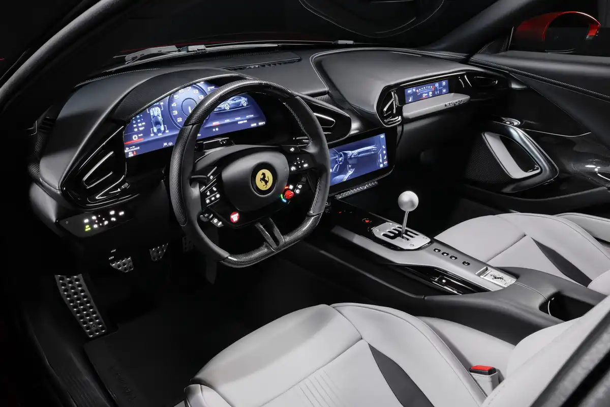 Інтер'єр Ferrari 12Cilindri Manuale