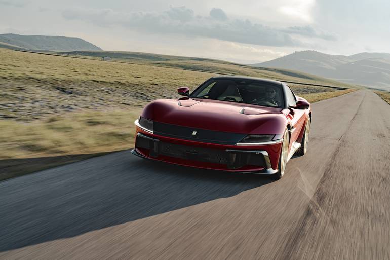 Повернення до витоків: Ferrari 12Cilindri Manuale як маніфест чистого водіння