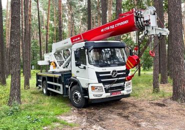 В Україні виготовили автокран АТ АК-18 на шасі DAYUN CGC1210