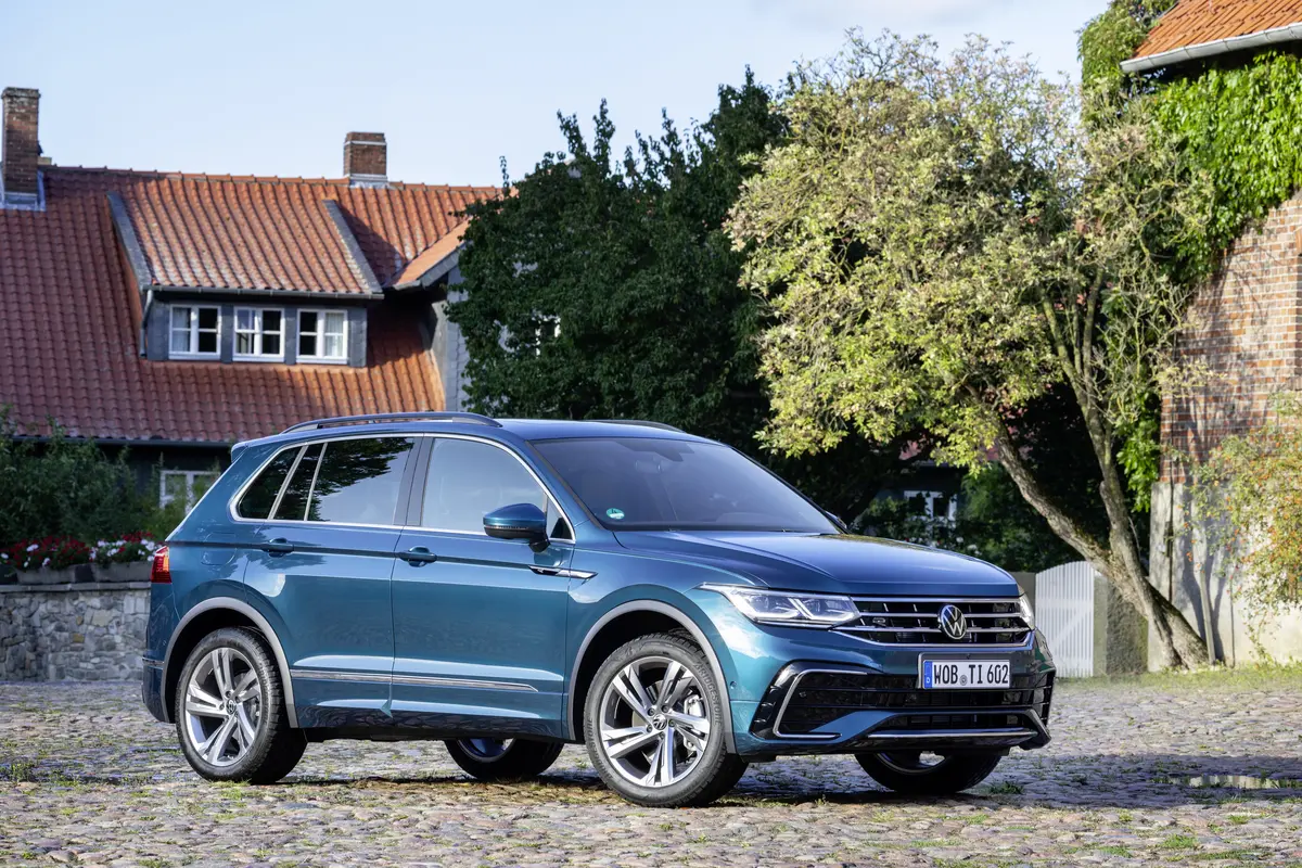 Наступний важливий крок: у другому поколінні модель Tiguan набула більш виразних обрисів — завдяки ефектнішому дизайну та сучасним технологіям.