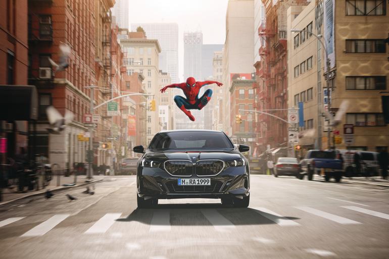 BMW iX3 та «Людина-павук: Абсолютно новий день»: новий електромобіль став зіркою блокбастера