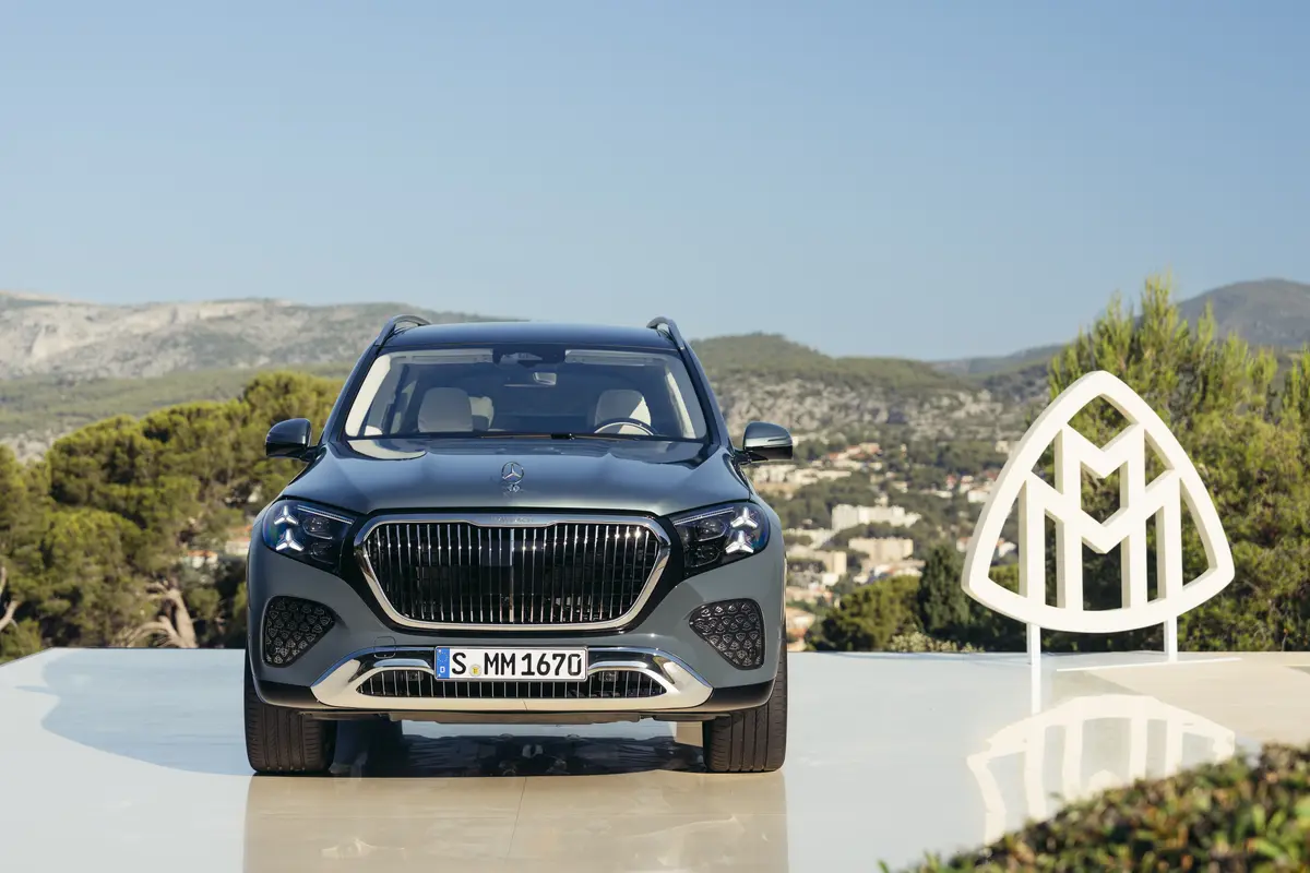Оновлений Mercedes-Maybach GLS